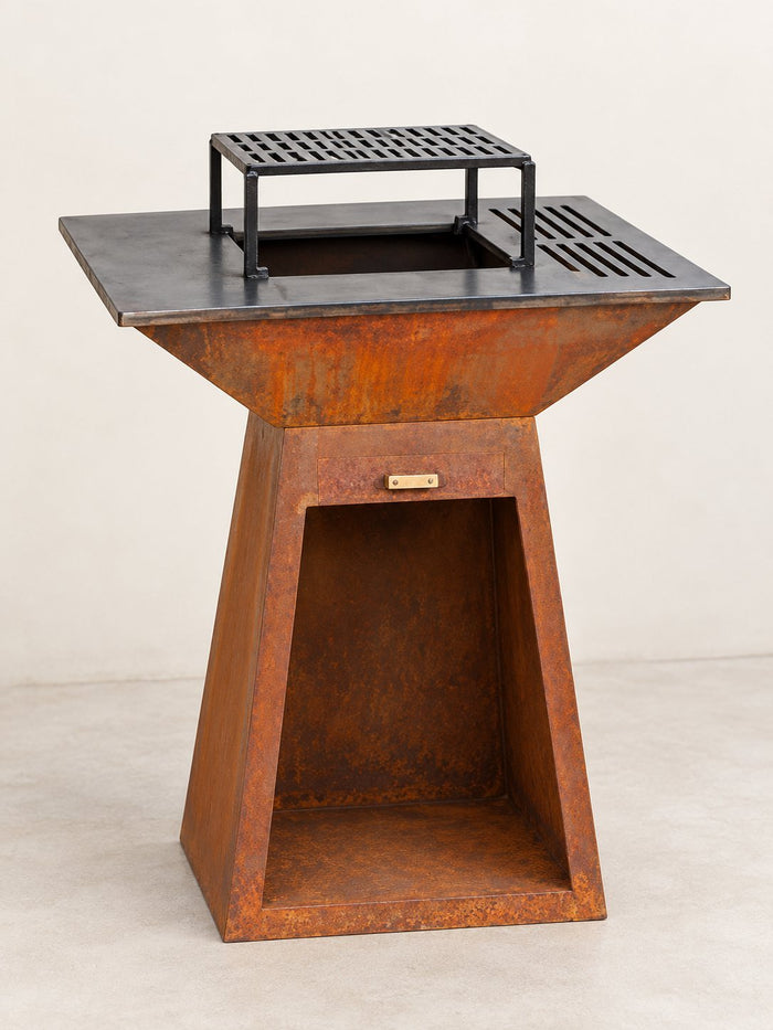 Brasero plancha carré Quai en acier corten, sur fond clair